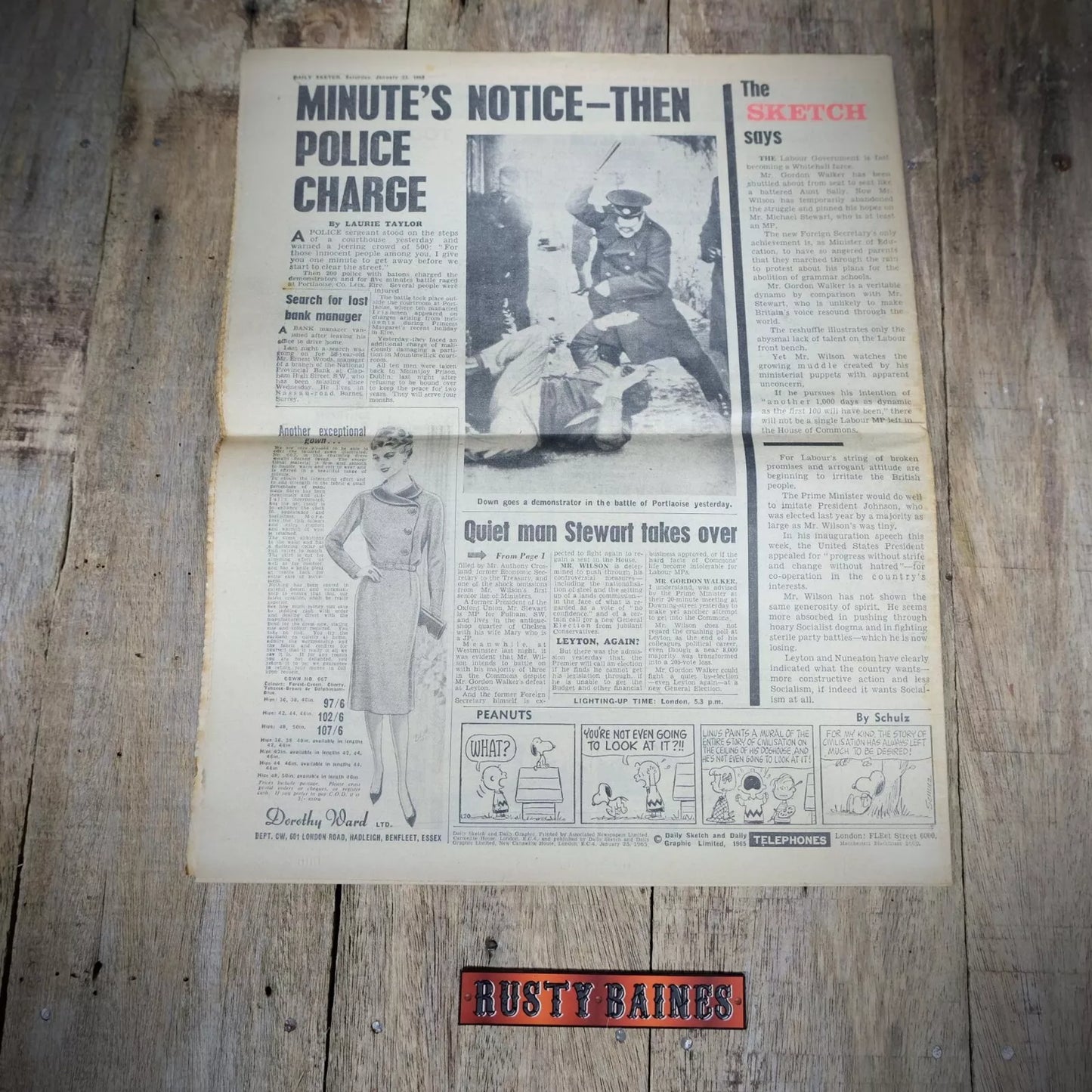 Original Vintage Newspaper, Daily Sketch January 23rd 1965 Winston Churchill
