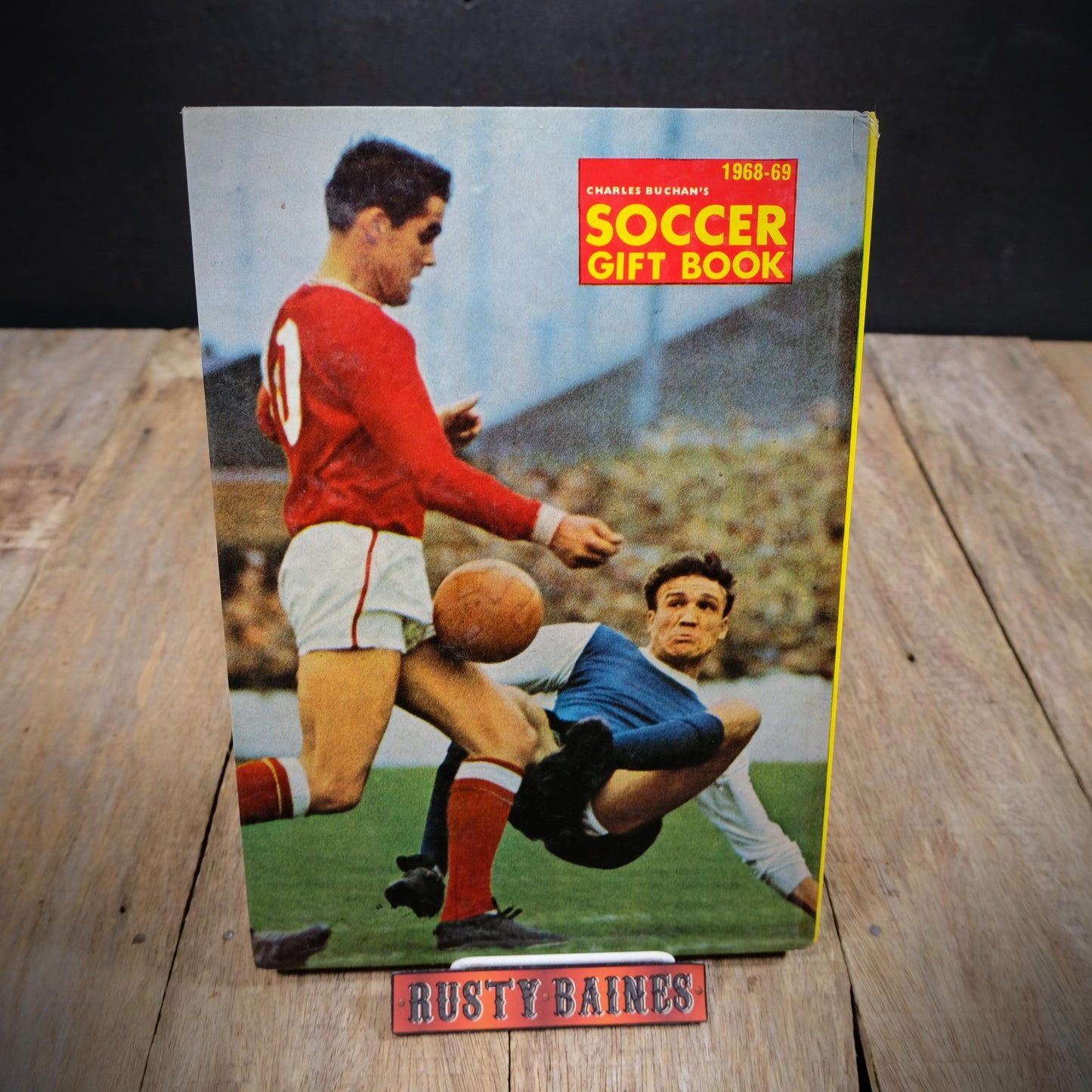Charles Buchan's Soccer Gift Book 1968-69, Hardcover