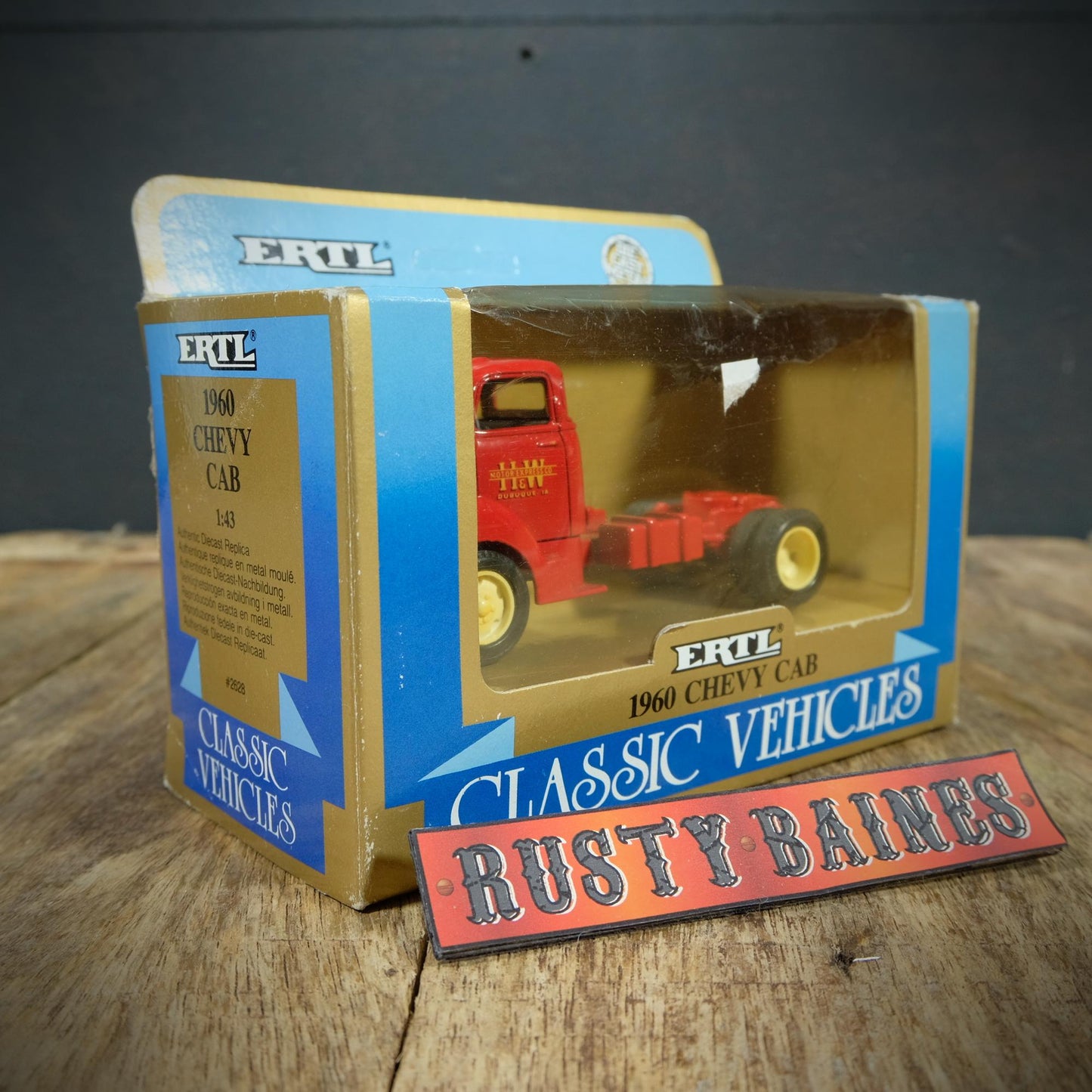 Chevy Chassis Cab, 1960, ERTL, Red, Boxed, 1/43