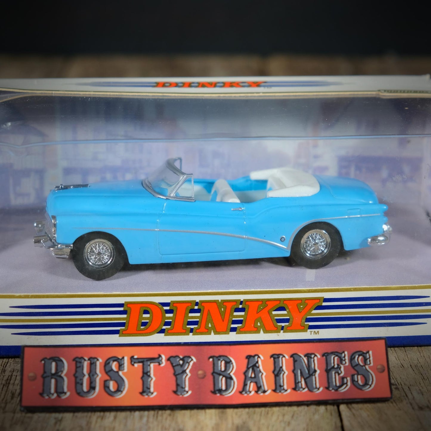 Matchbox Dinky Series 1953 Buick Skylark, Blue
