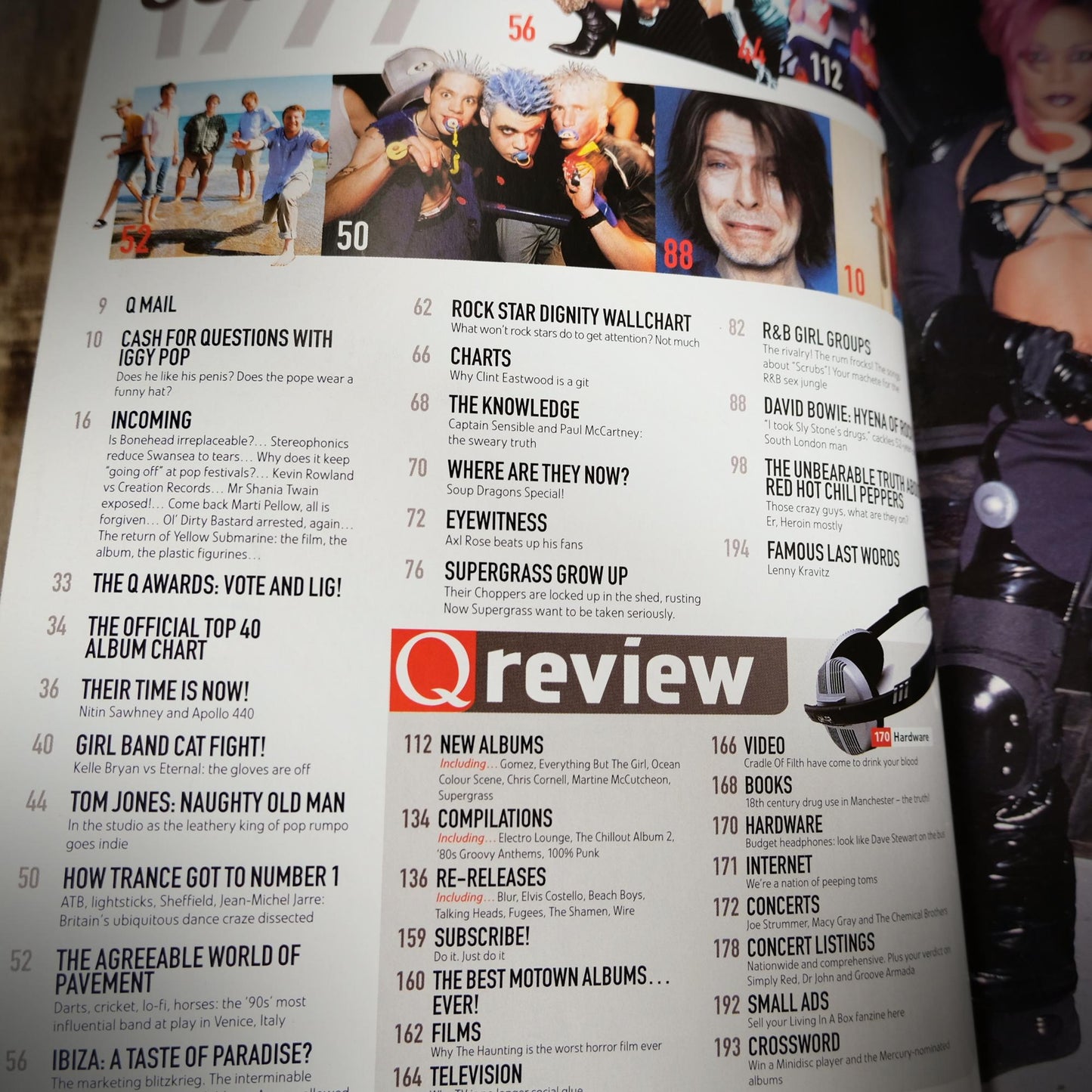 Q Magazine October 1999, Red Hot Chilli Peppers, Iggy Pop, Tom Jones, Kelle Bryan, David Bowie