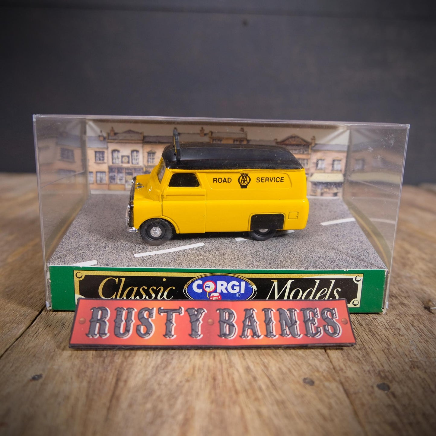 Corgi Classic Bedford CA Van AA Road Rescue Breakdown Recovery , 1989
