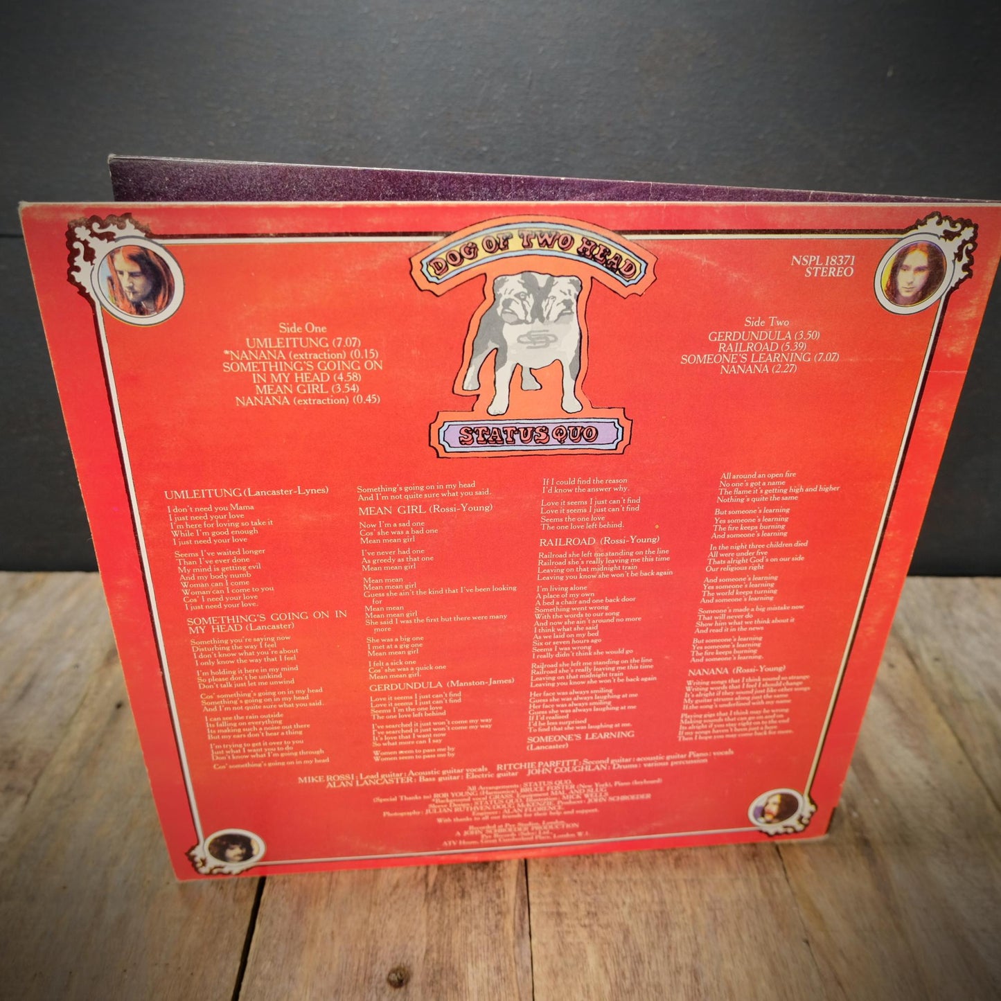 Record LP Albums Status Quo Bundle, One the Level/Piledriver Etc.