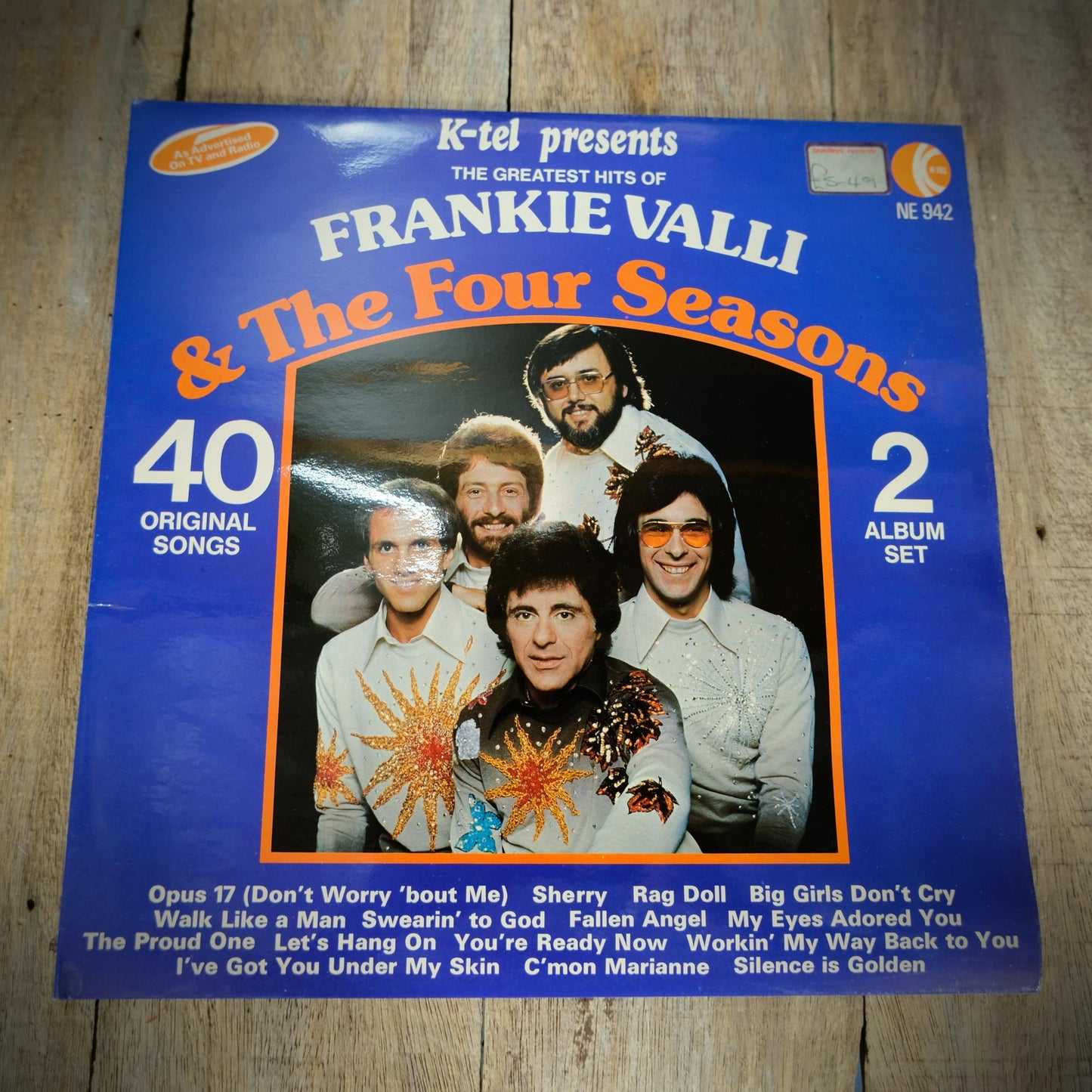 Record LP Albums Frankie Valli, Who Loves You/Greatest Hits