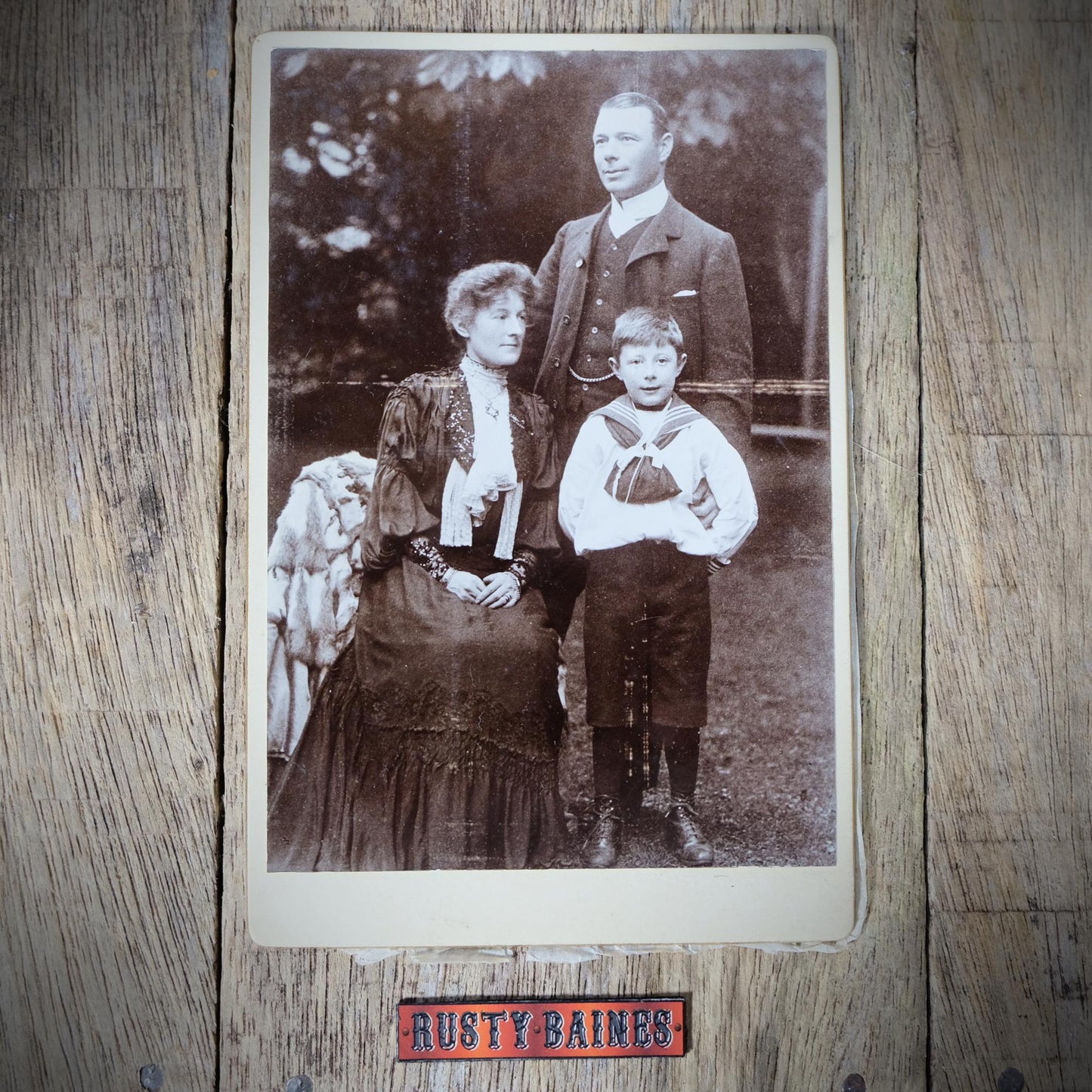 Original Victorian Era Cabinet Photo, Outdoor Family Portrait, Superb Fashion