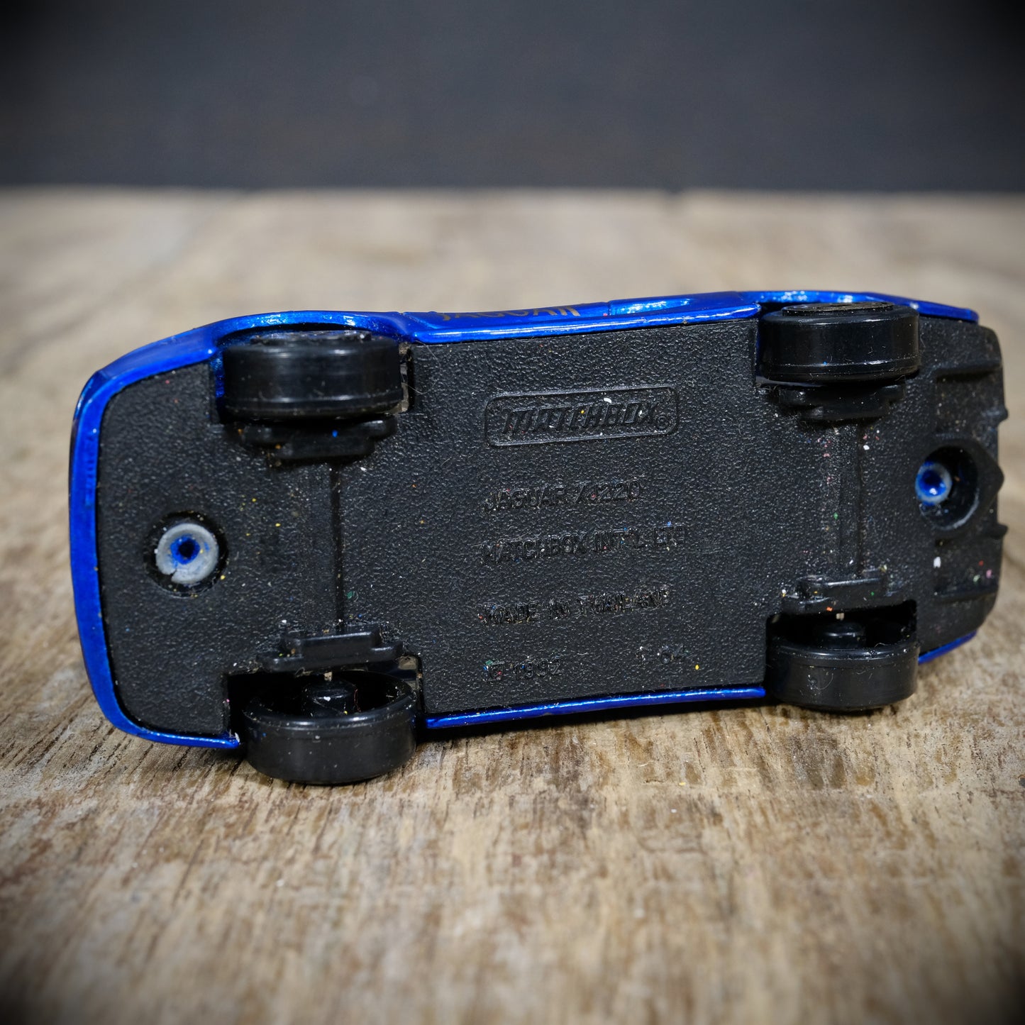 Used Matchbox Jaguar XJ220, 1992, Blue/Gold