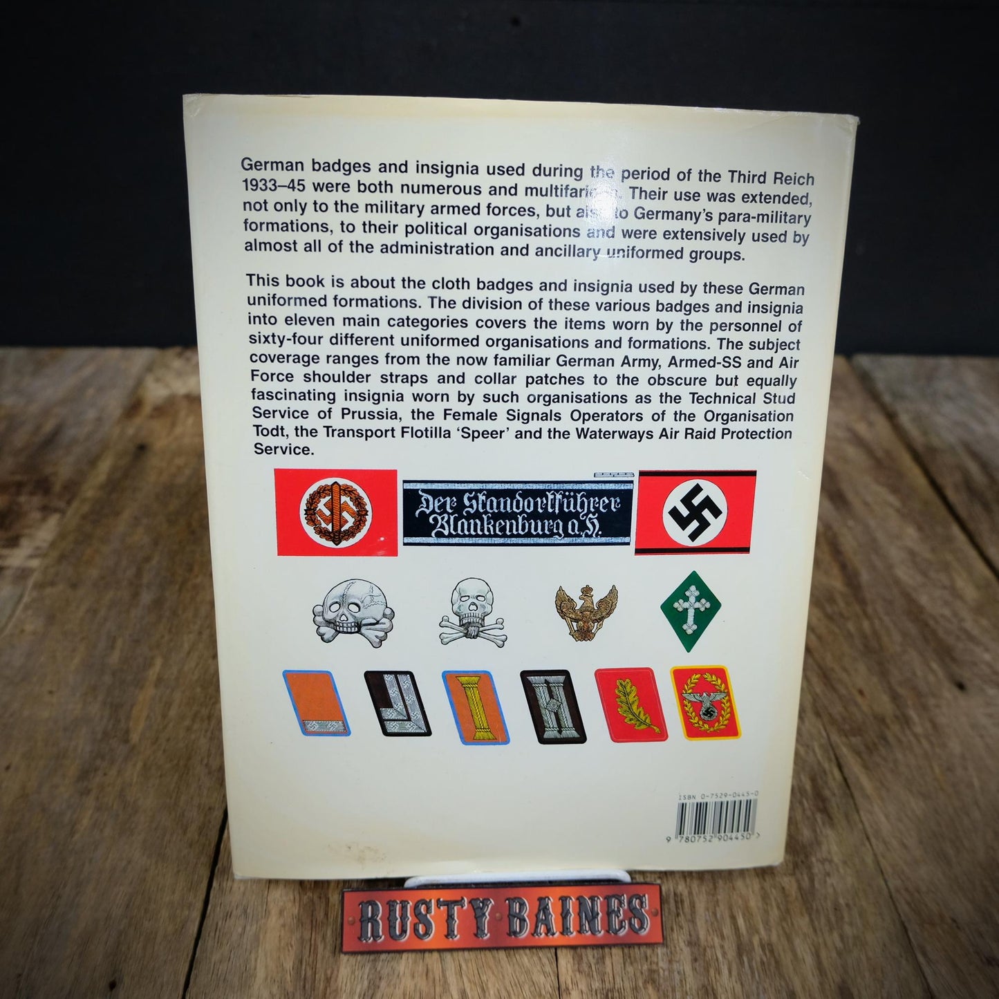 Badges & Insignia of the Third Reich 1933-1945, Brian L Davis, Hardcover 1992