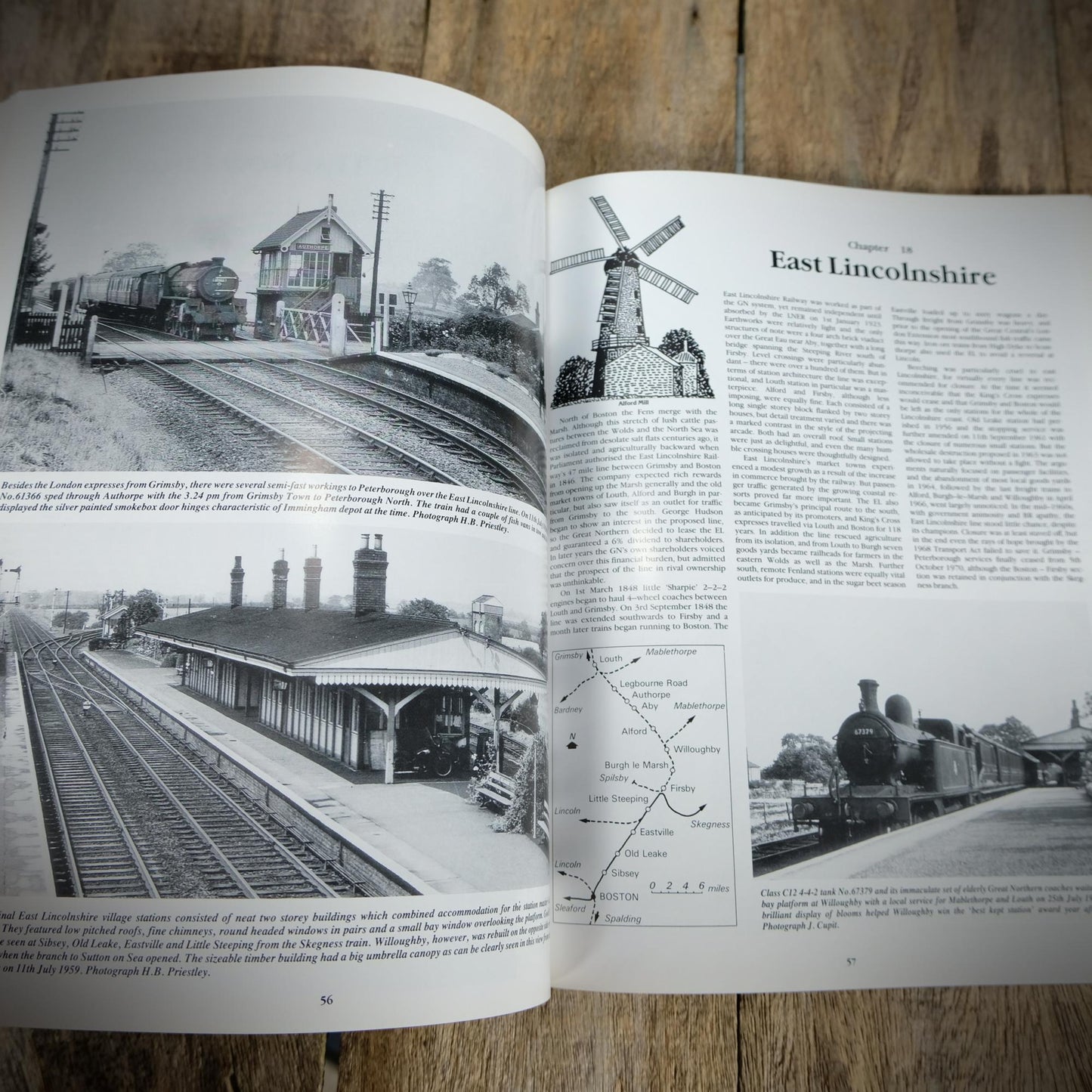 Railways of Lincolnshire, Paul Anderson, Grimsby, Cleethorpes, Horncastle, Grantham Etc. Irwell Press, 1992 Softcover