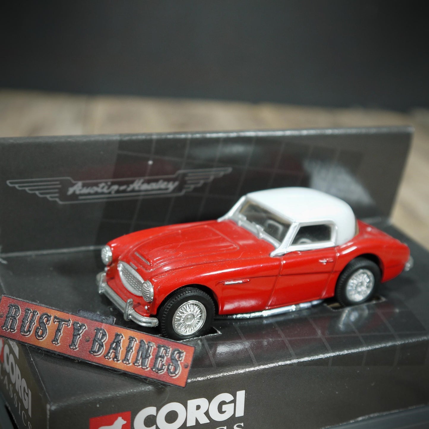 Corgi 02501 Austin Healey Red/White