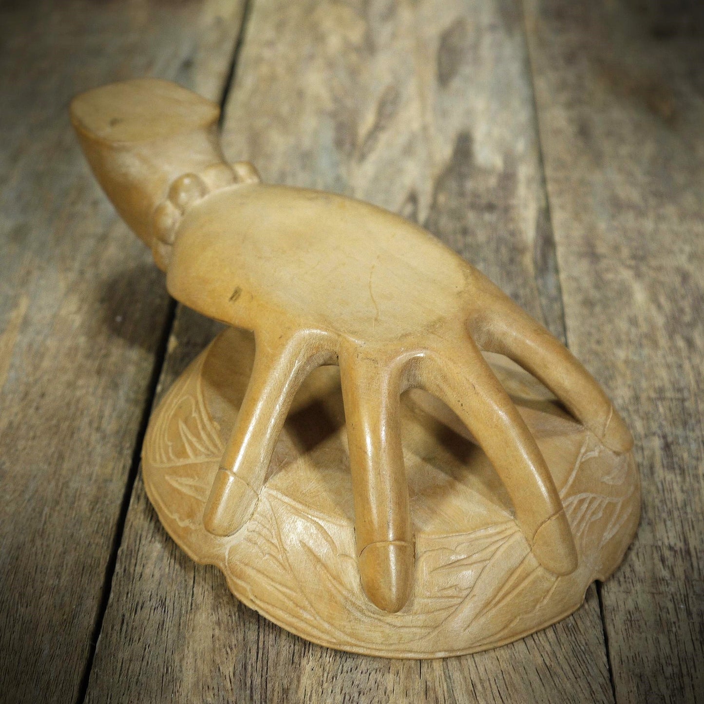 Trinket/Sweet/Bon-Bon Dish, Ethnic Hand