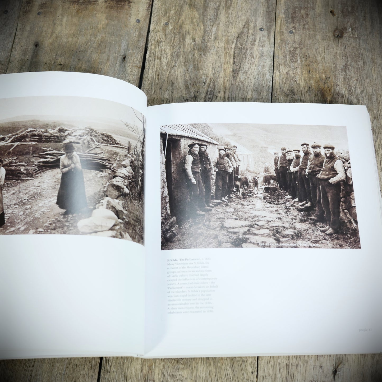 The Scots: A Photostory, Historic Photographs, Social History, Murray Mackinon Etc, Softcover