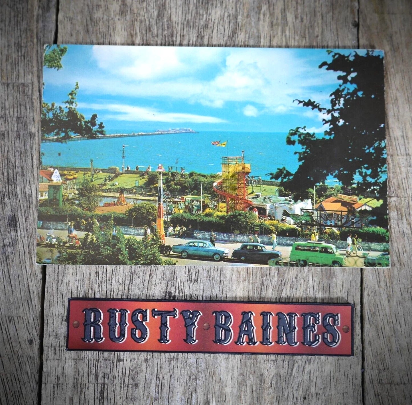Postcard, Southend Pier from the Shrubberies, Classic Cars, Printed