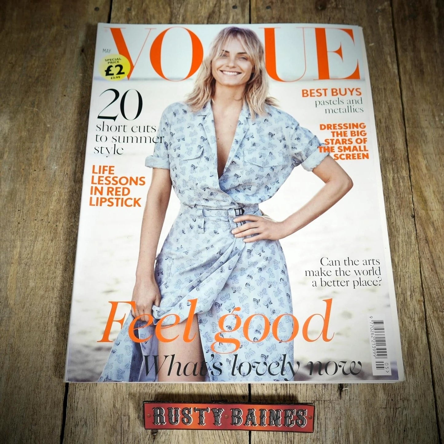 Vogue Magazine UK Back Issue, May 2017 Amber Valletta