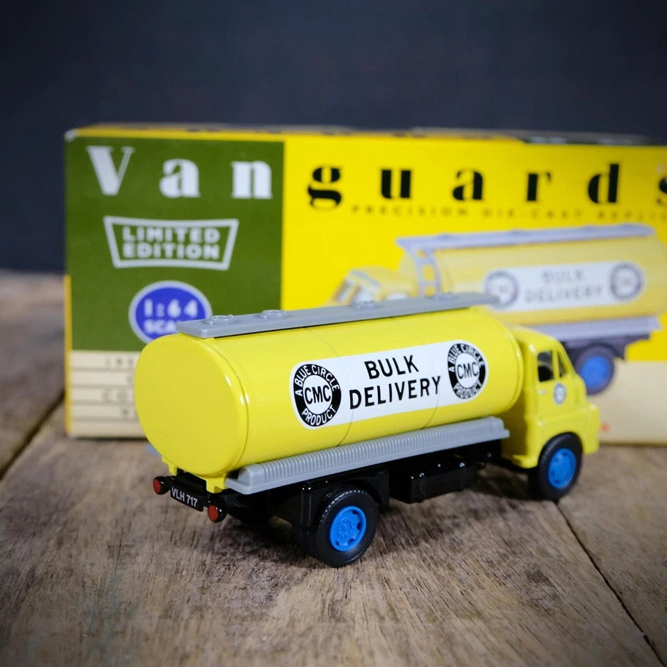 Lledo Vanguards Bedford S Type Tanker Lorry, Blue Circle Cement, Made in England