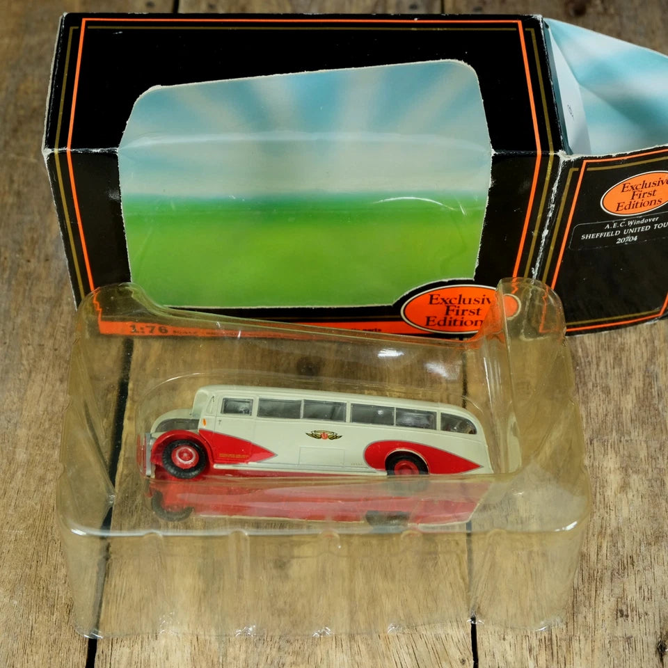 EFE 1/76 Scale, AEC Windover Bus Coach Sheffield United Tours