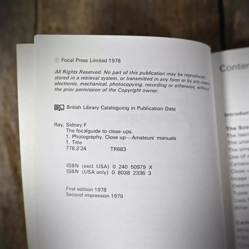 The Focal Guide to Close Ups, Macro Photography, Small Softcover 1978