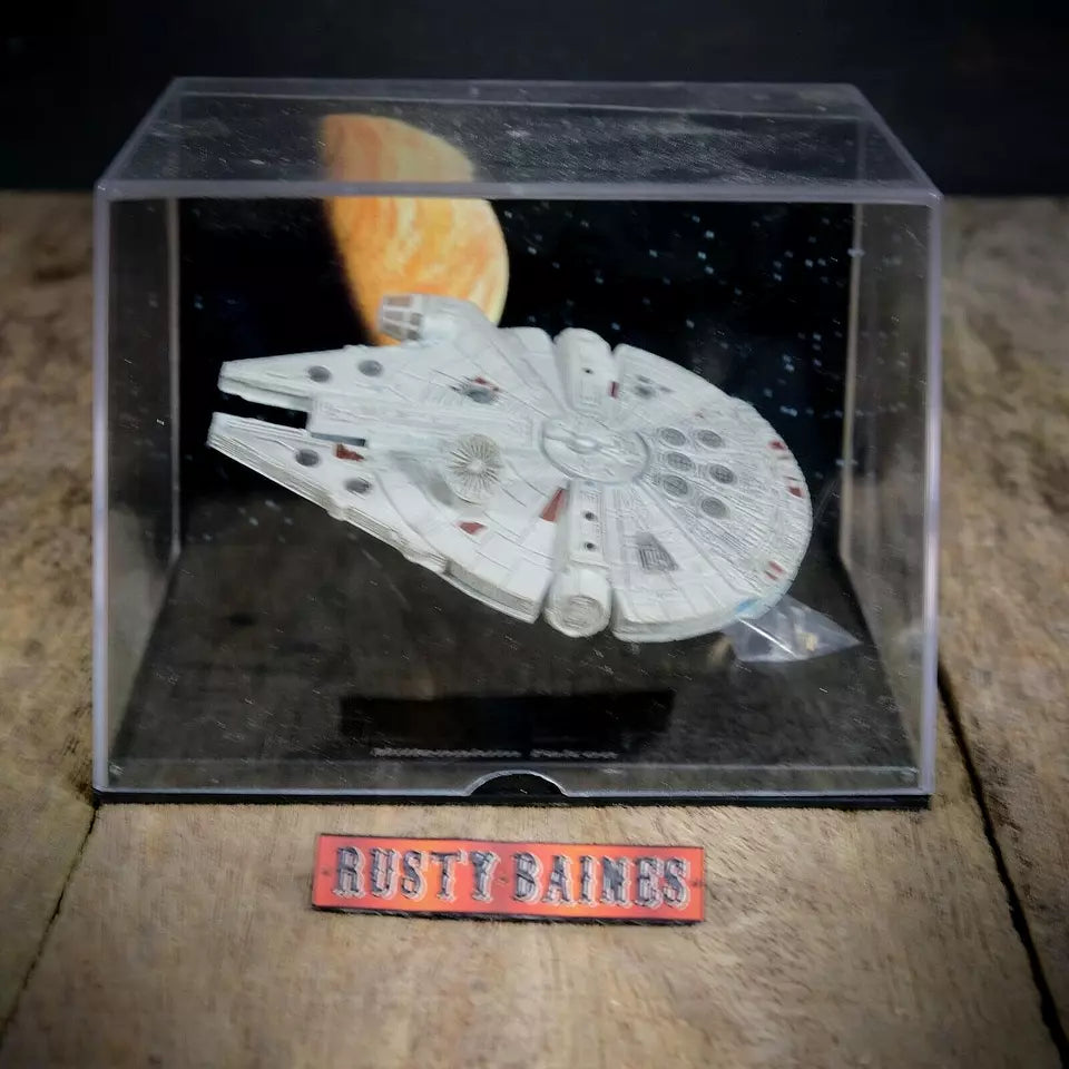 DeAgostini Star Wars Millennium Falcon Model on Stand, Display Case