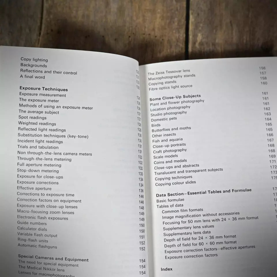 The Focal Guide to Close Ups, Macro Photography, Small Softcover 1978