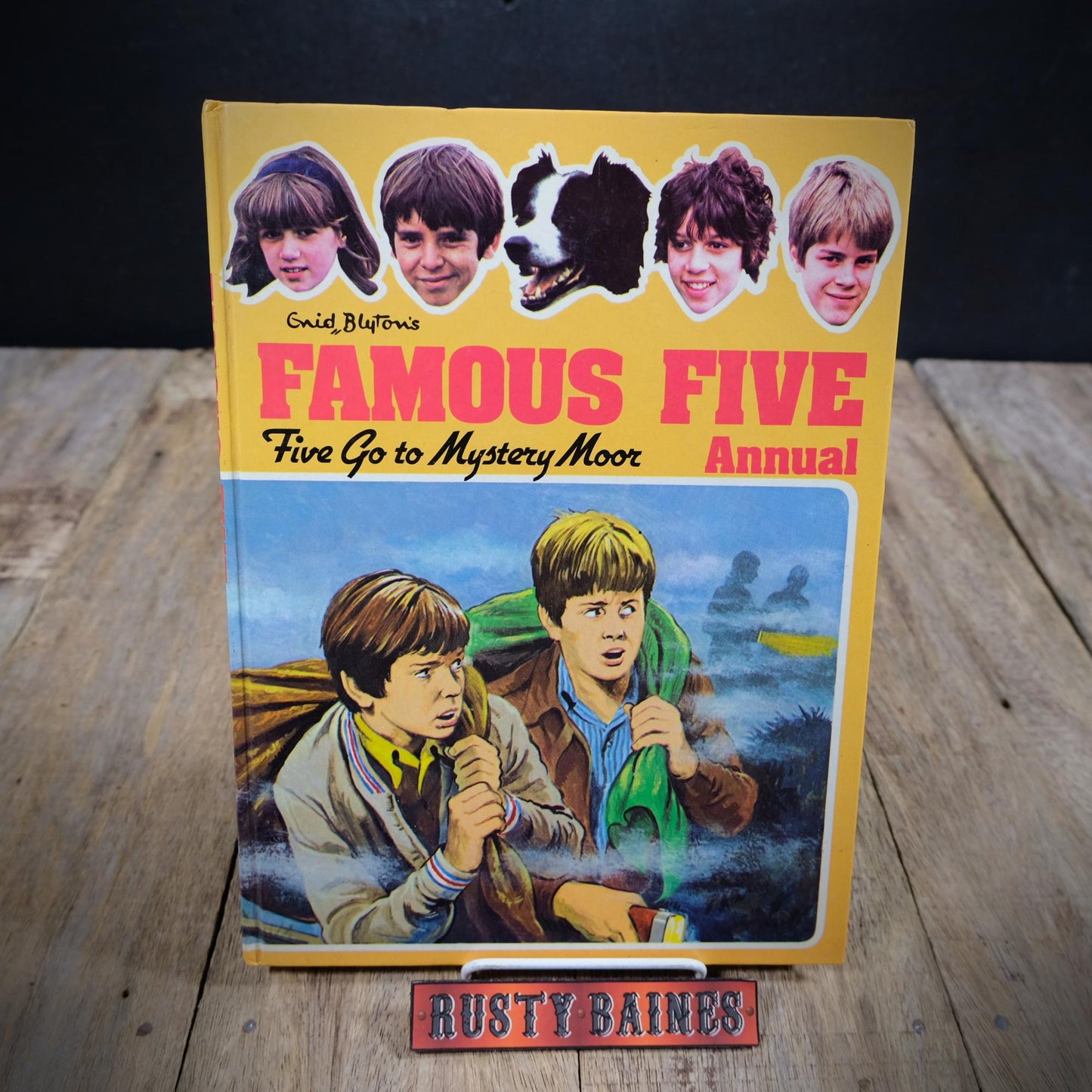 Enid Blyton's Famous Five Annual, Five Go to Mystery Moor, Hardcover