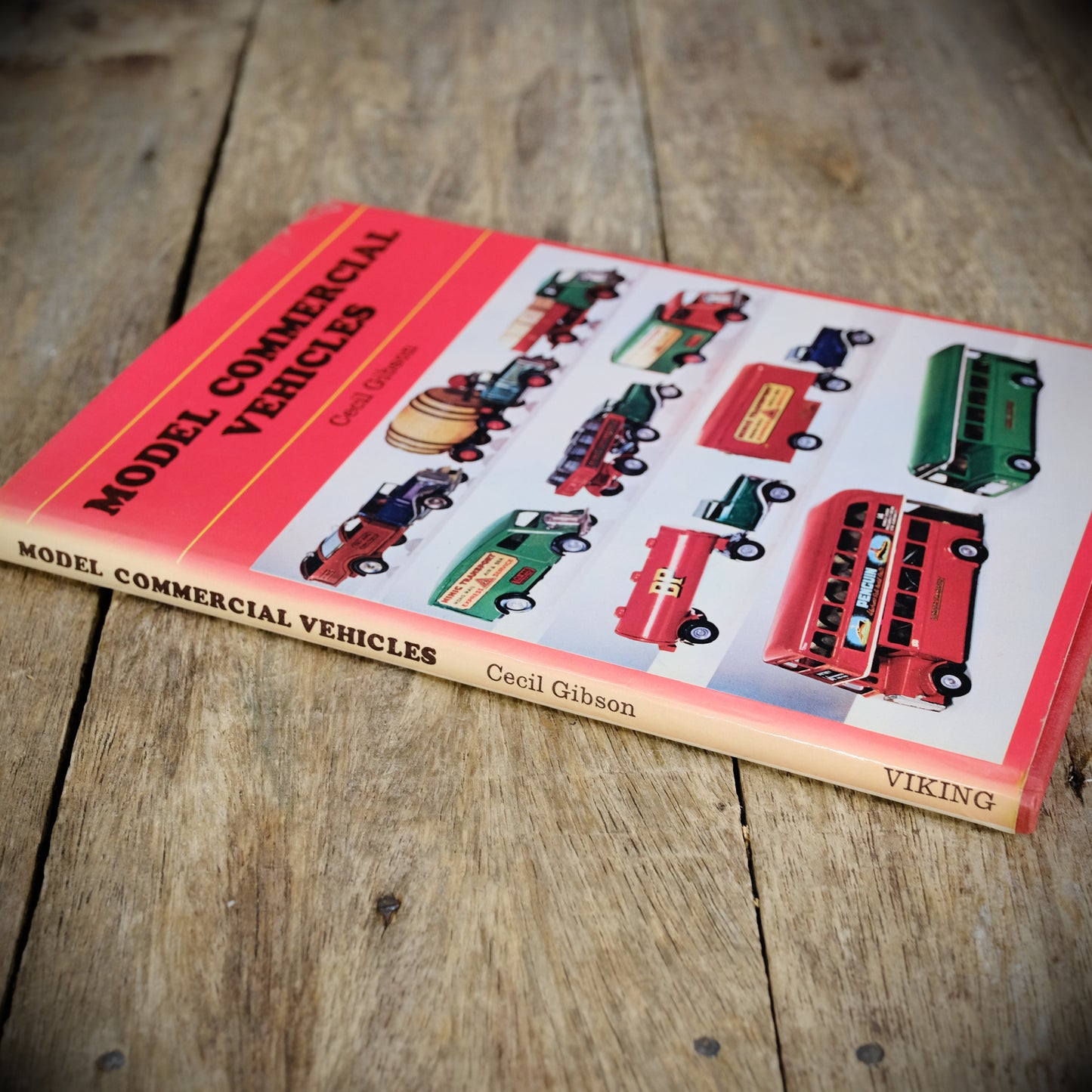 Model Commercial Vehicles, Cecil Gibson, 1972 Hardcover, Vintage Diecast Toy Vans, Lorries, Tractors