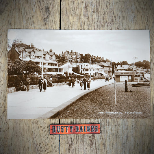 Postcard, Felixstowe Promenade, Real Photo