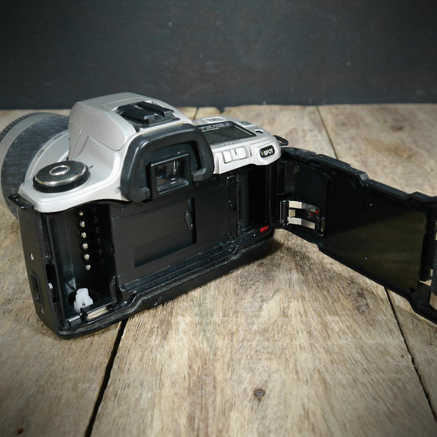 35mm Film Camera, Minolta Dynax 505si & AF 70-210mm Lens, Part Tested