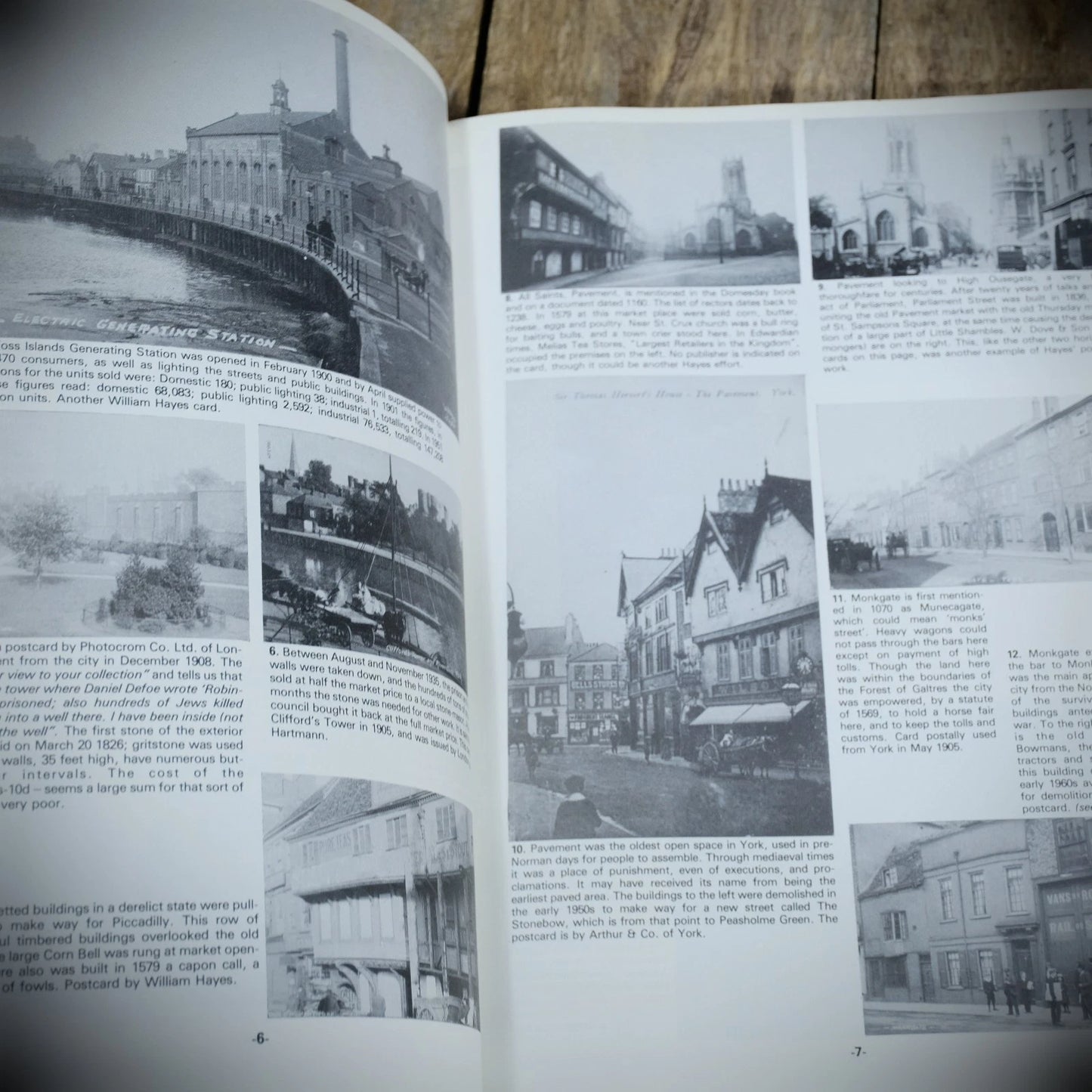 York on Old Postcards, Joe Dickinson, Rowntrees, Comic, Street Scenes, Softcover