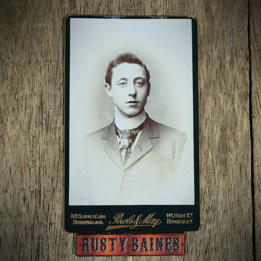 Carte de Visite (CDV) Portrait of Young Man, Victorian Neck Tie, Birmingham/Bordlsey