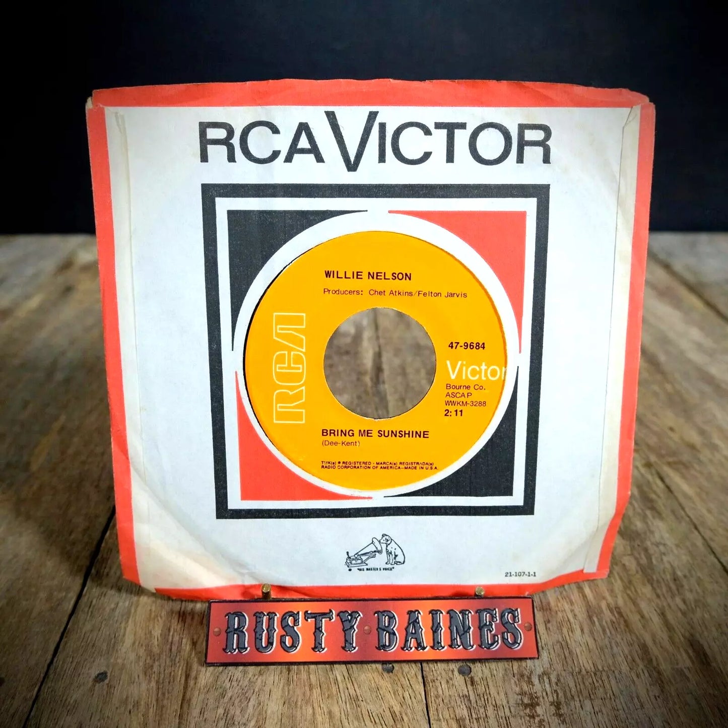 Record 7" Single, Willie Nelson Don't Say Love or Nothing/Bring Me.