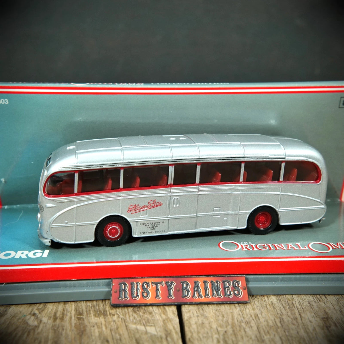 Corgi OOC Bus Leyland Tiger Cub Silver Star, Manchester to Liverpool, 1/76 Scale