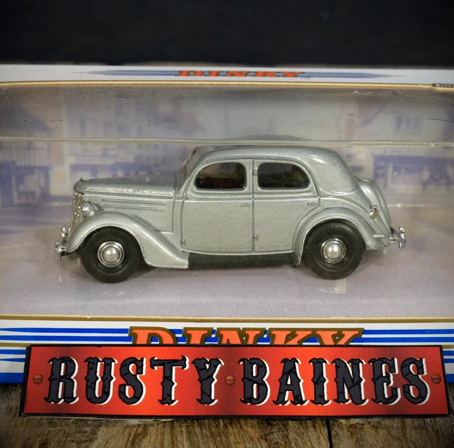 Matchbox Dinky Series 1/43 V8 Ford Pilot in Silver, Boxed