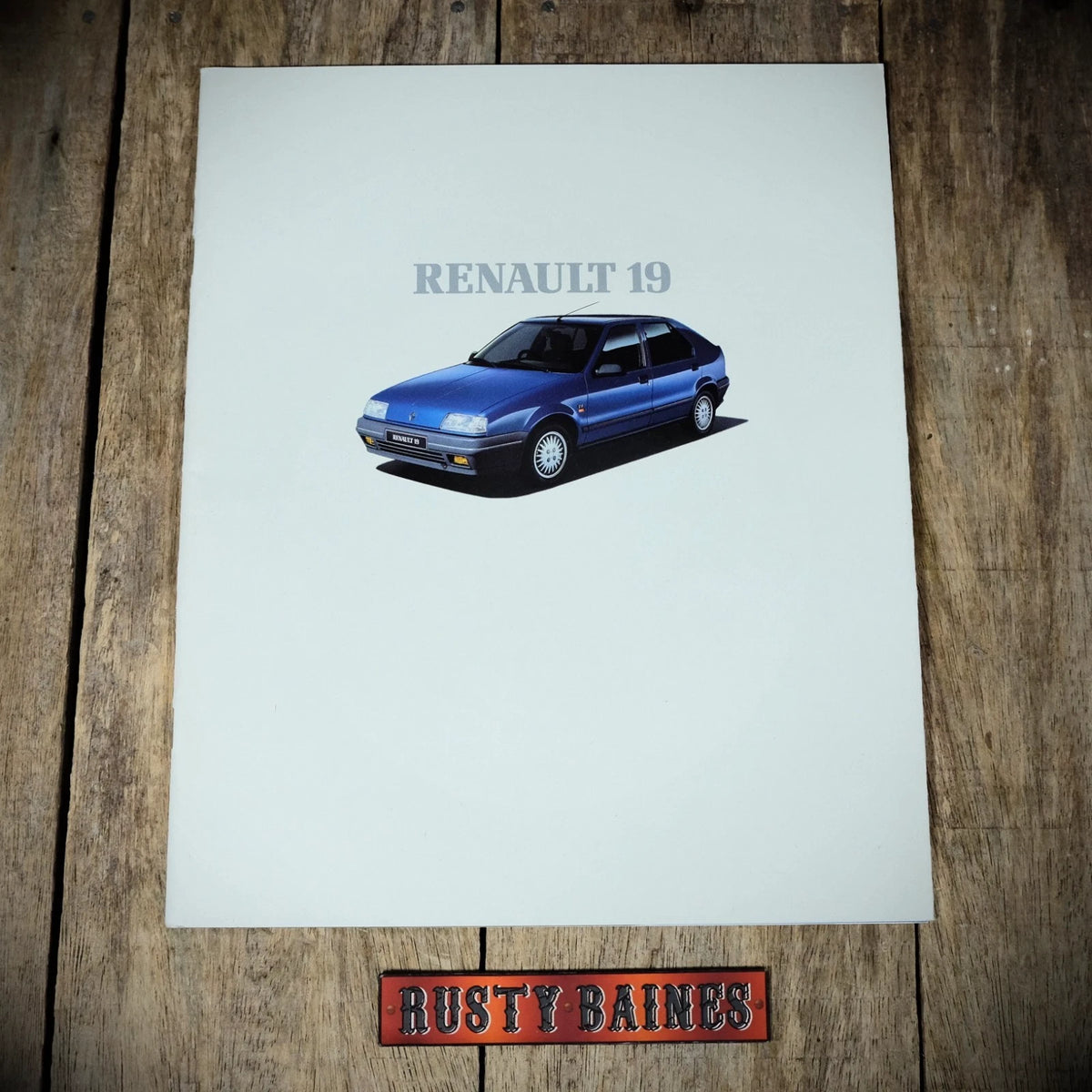 Sales Brochure, Renault 19 UK 1990s