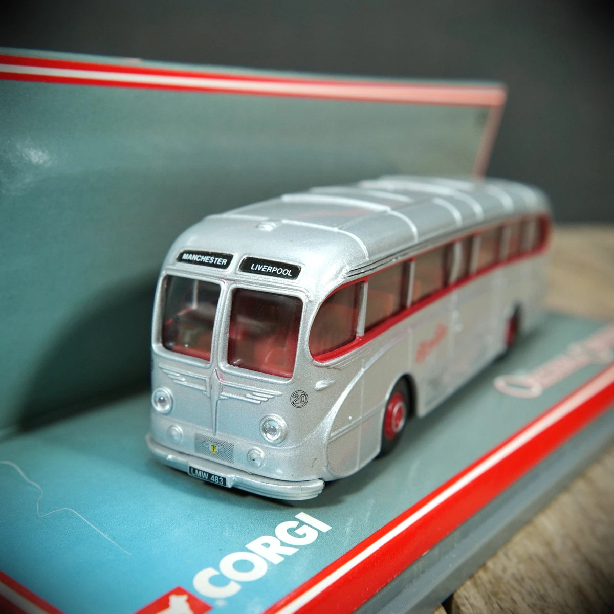 Corgi OOC Bus Leyland Tiger Cub Silver Star, Manchester to Liverpool, 1/76 Scale