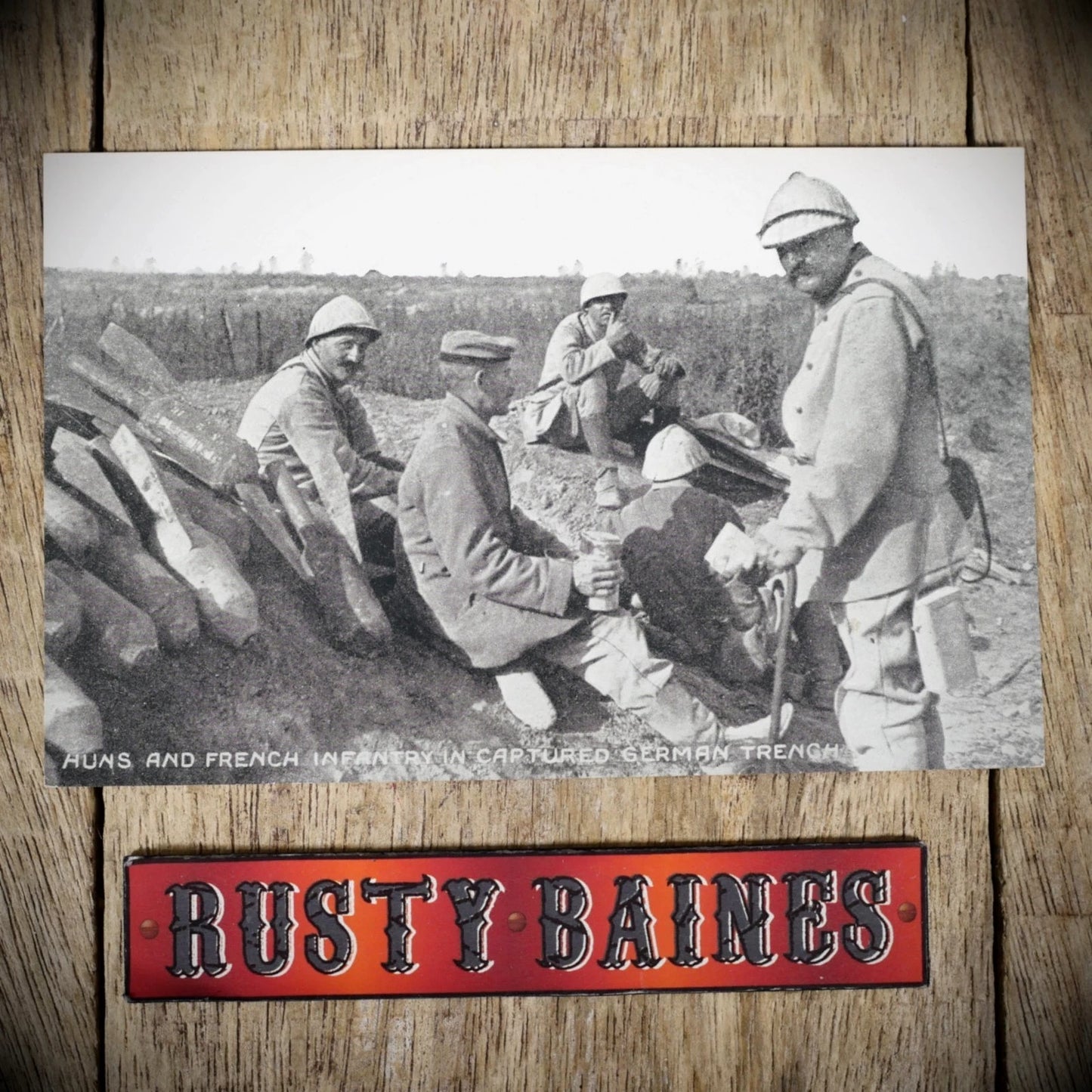 Postcard, Hun/Germans & French Infantry, WW1, Printed