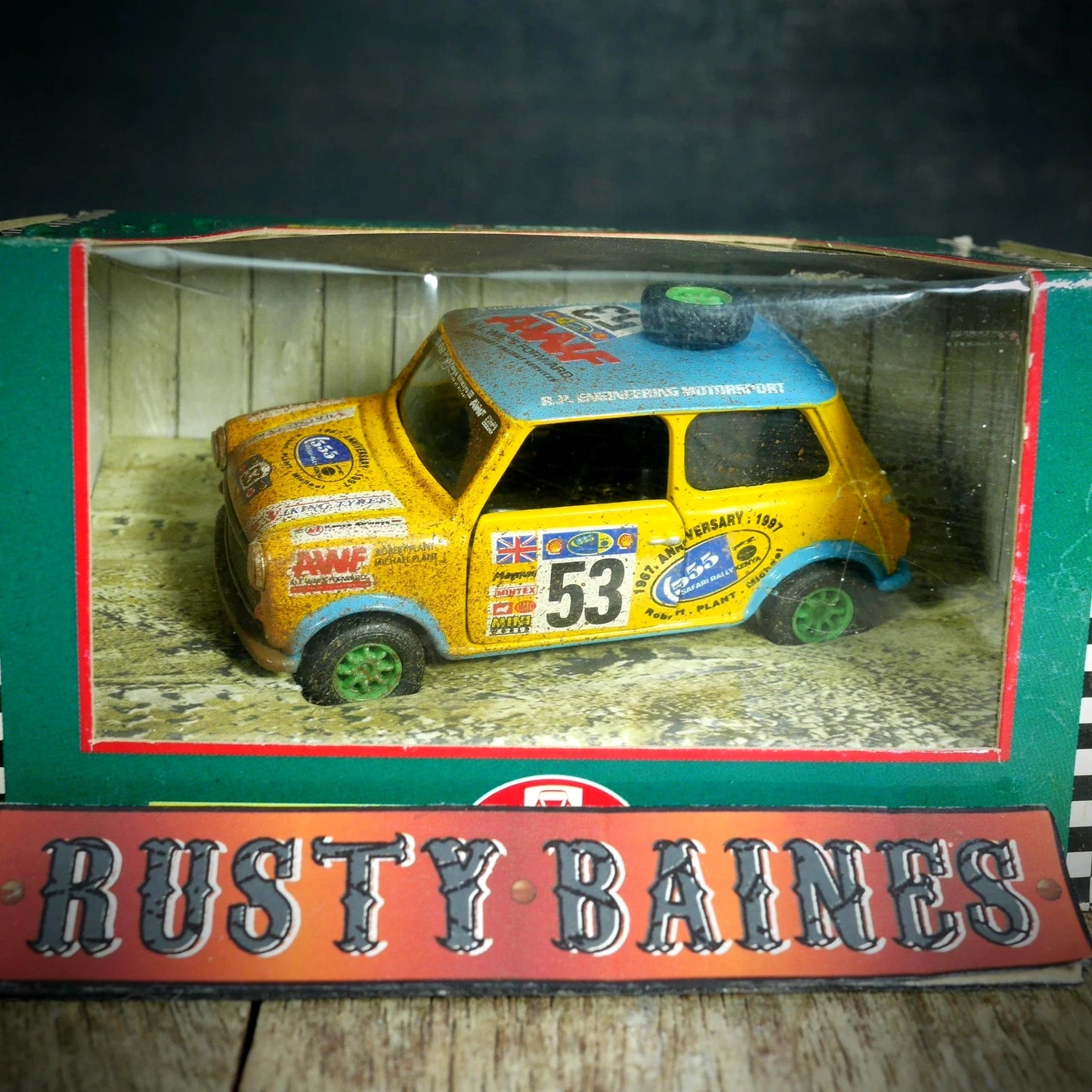 Corgi Mini Mania 04411 Kenya Safari Rally Mini Classic, 1/36