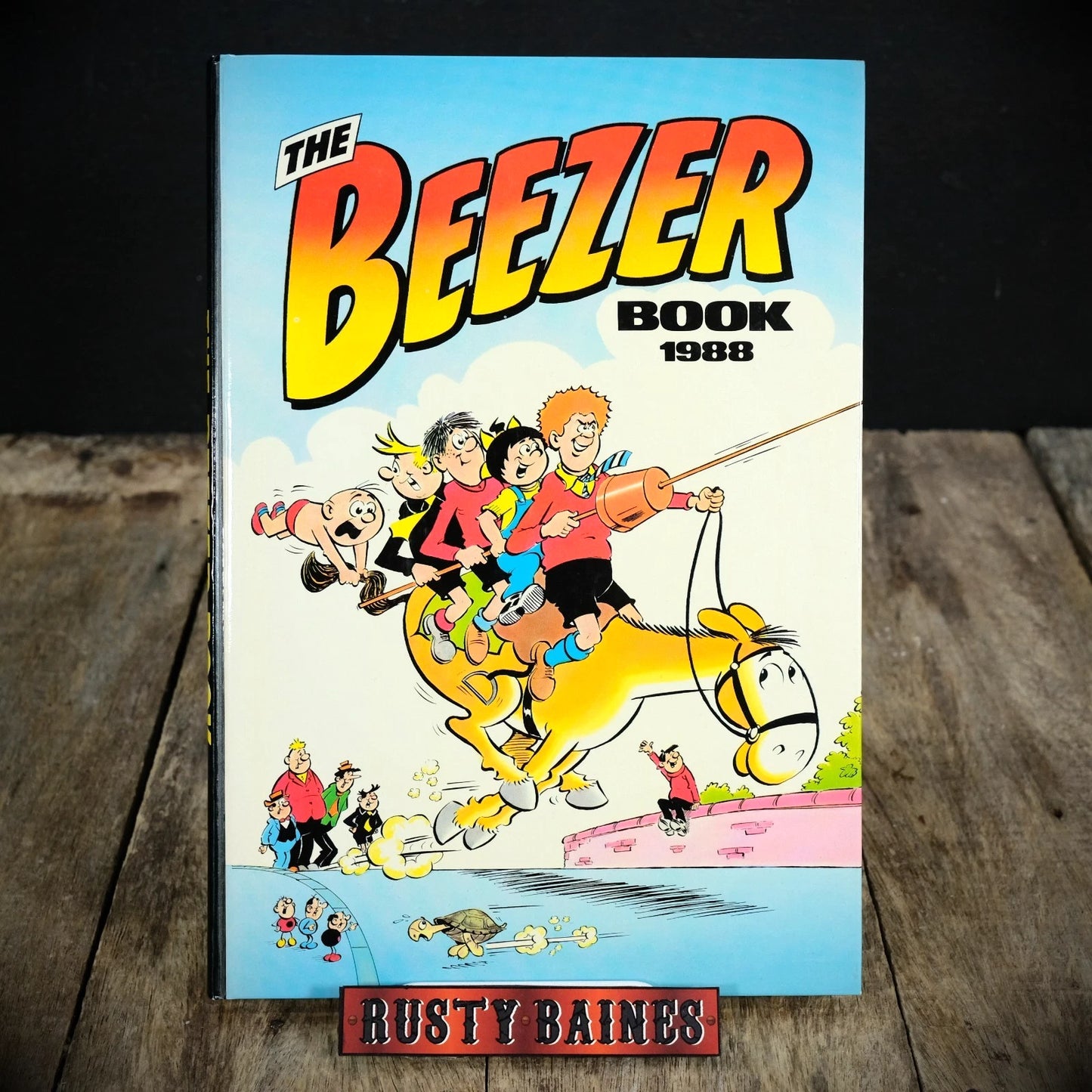 The Beezer Book Annual 1988, Vintage British DC Thomson Comic Hardcover