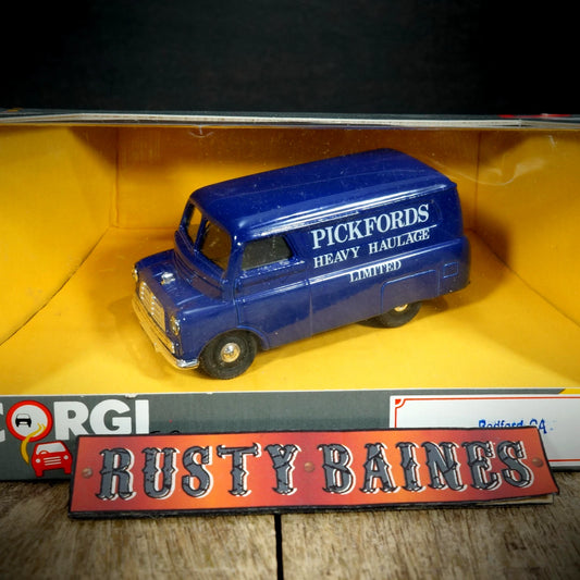 Corgi Bedford CA Pickfords Van, 1/43, Boxed, Made in Britain
