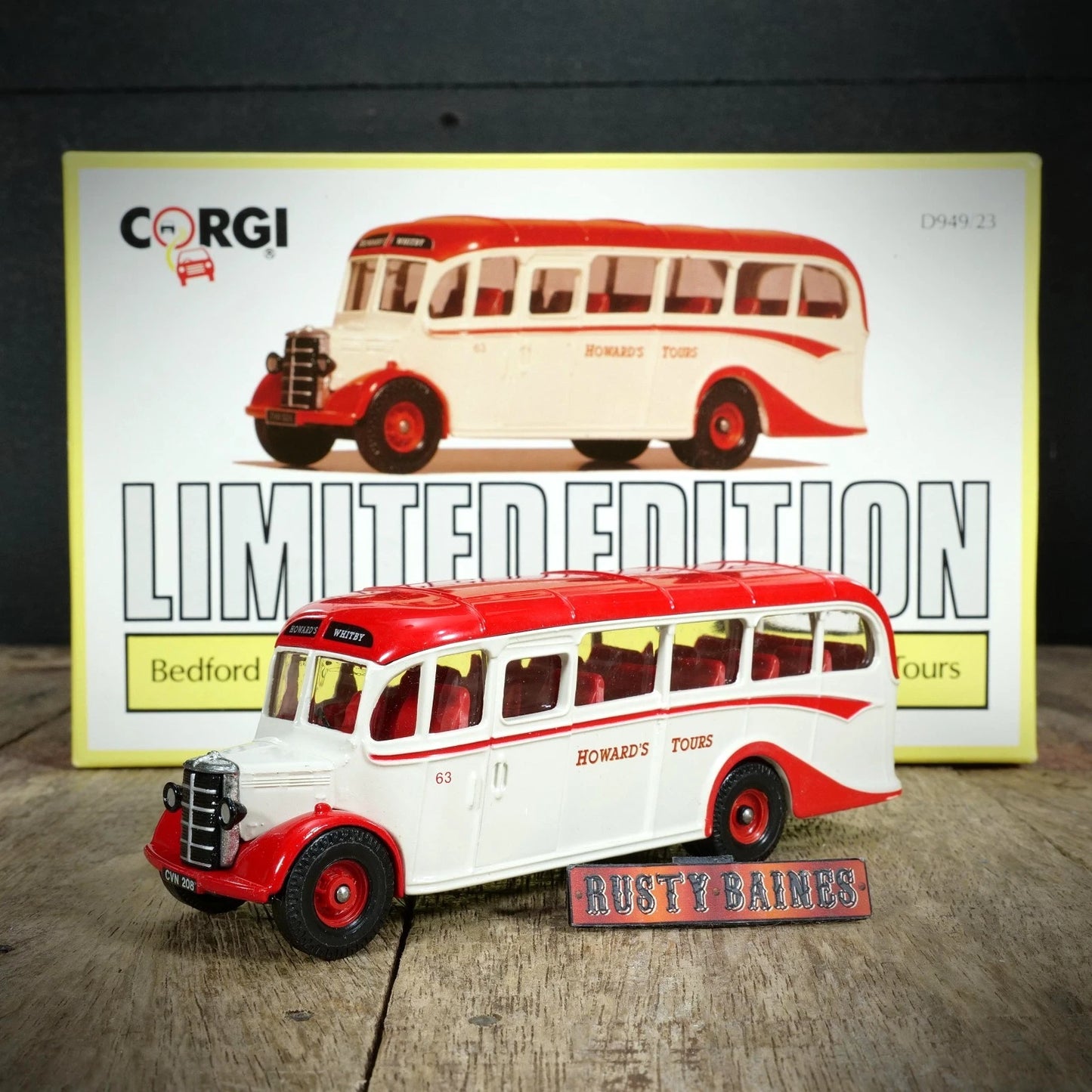 Corgi Bedford OB Coach (bus) Howard's Tours (Whitby) Boxed, Made in Britain