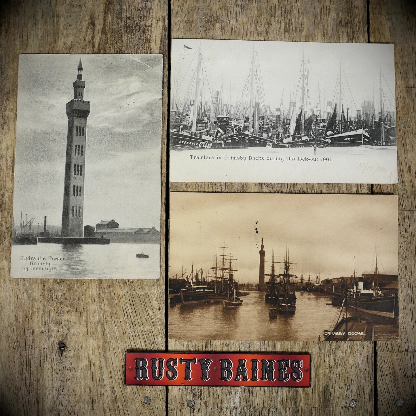 Postcard, Grimsby Docks & Hydraulic Tower, Printed