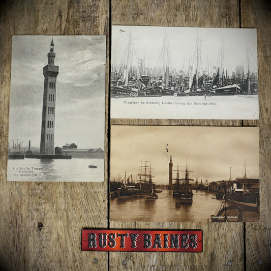 Postcard, Grimsby Docks & Hydraulic Tower, Printed