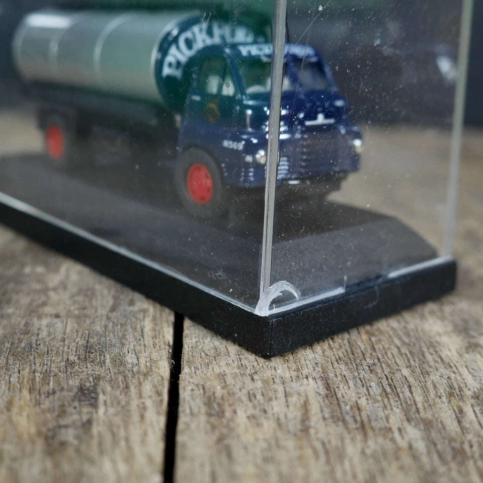 Vanguards Bedford S Type Tanker Lorry, Pickfords, 1/64 Scale, Boxed