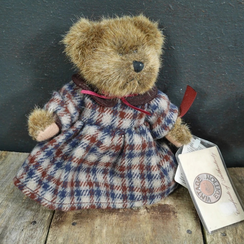 Collector Bears, Russ Handmade Vintage Edition Lindsey & Unbranded Jointed