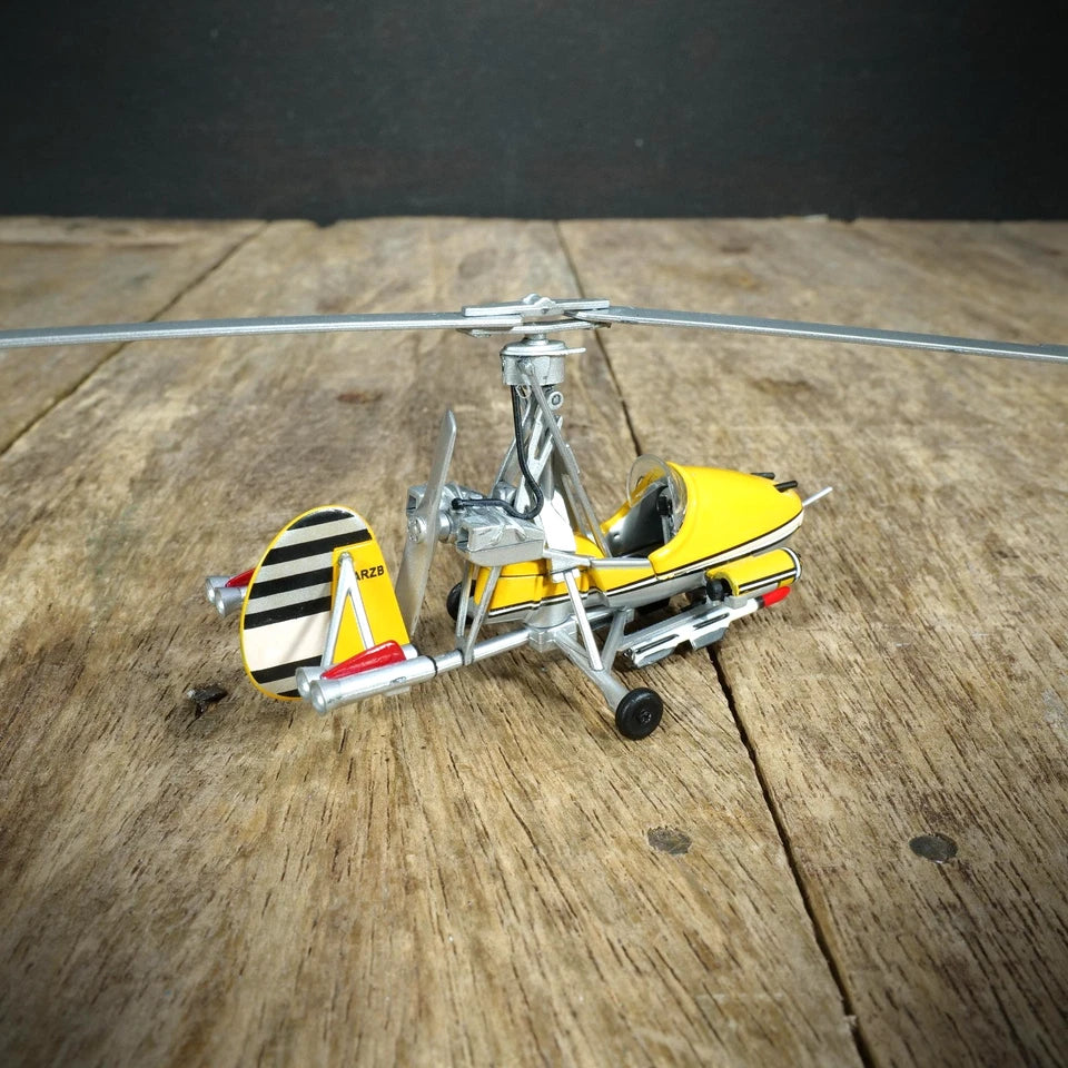 Universal Hobbies James Bond Little Nellie Gyrocopter