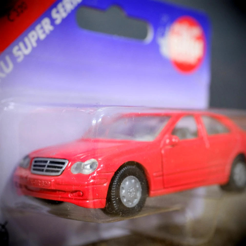 SIKU 1375 Mercedes C320 C Class Saloon, Red, Blisterpack