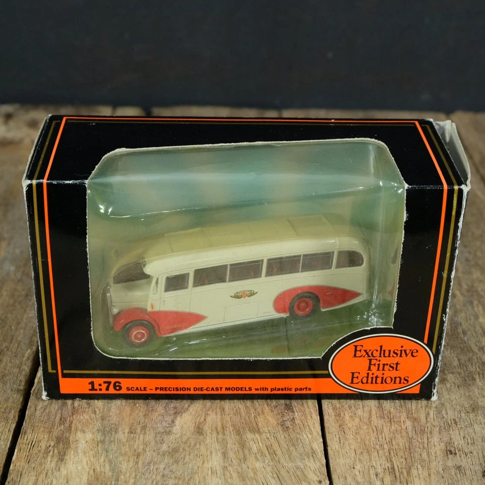 EFE 1/76 Scale, AEC Windover Bus Coach Sheffield United Tours
