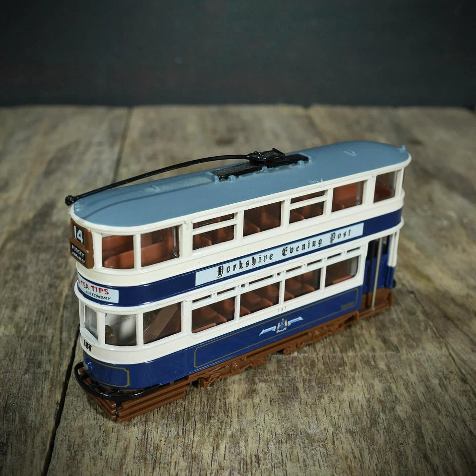 Corgi Closed Tram, Leeds, Yorkshire Evening Post Livery, Boxed