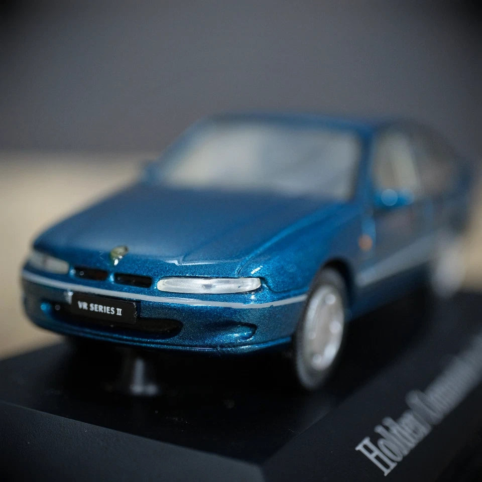 Paradise Garage, Australian Holden Commodore Acclaim VR, Green/Kira Aqua, 1/43