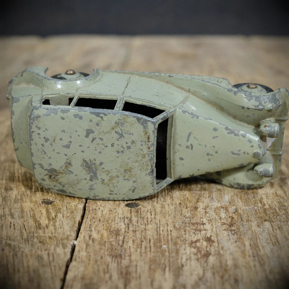 Vintage Dinky 40b Triumph Renown 1800, Grey