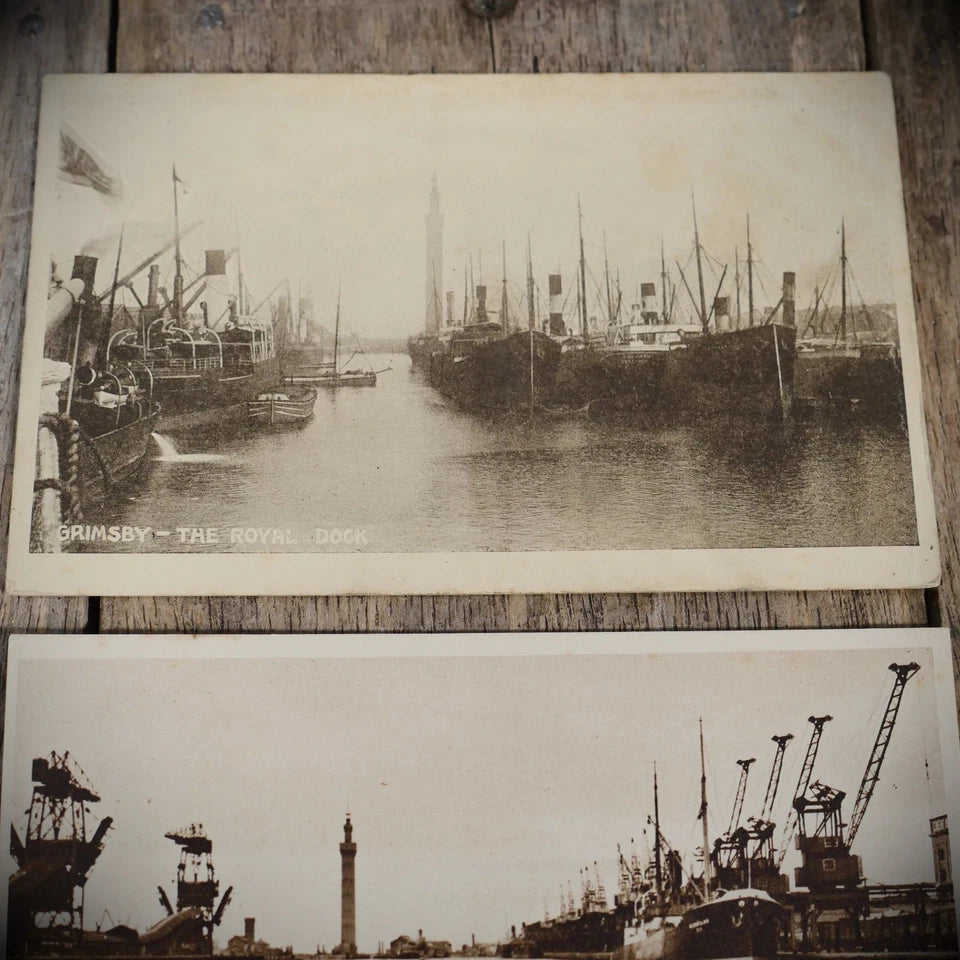 Postcard, x3 Grimsby Docks, Shipping/Fishing Trawlers, Printed
