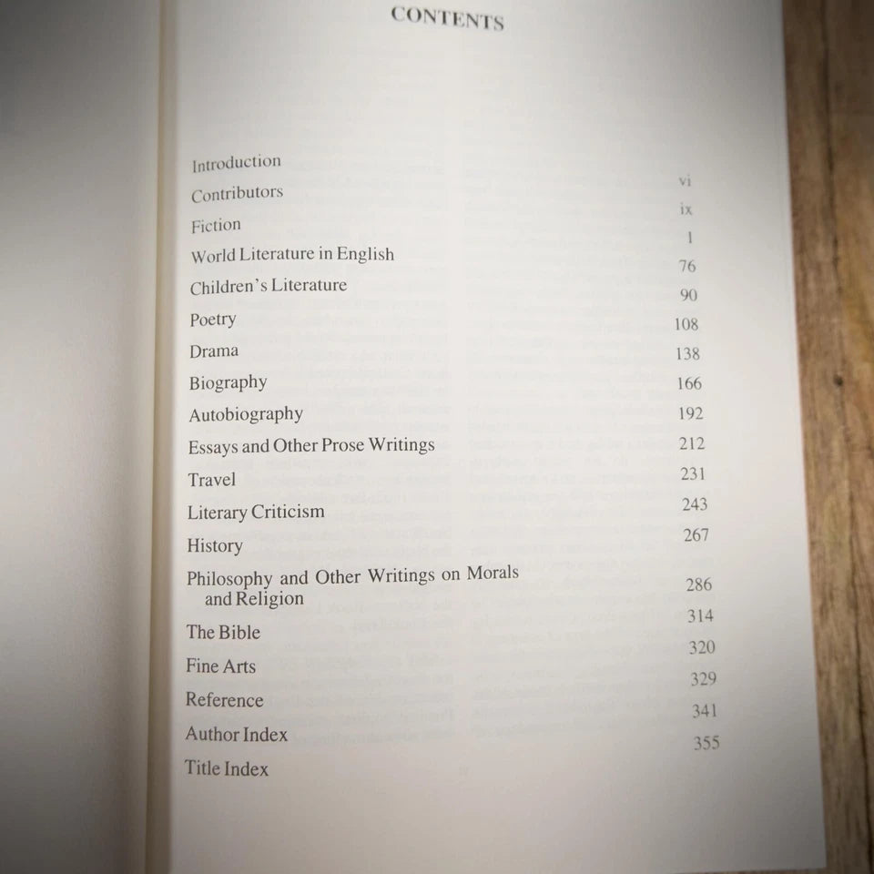 An English Library, Sixth Edition, Literary Book Interest, 1990 Hardcover